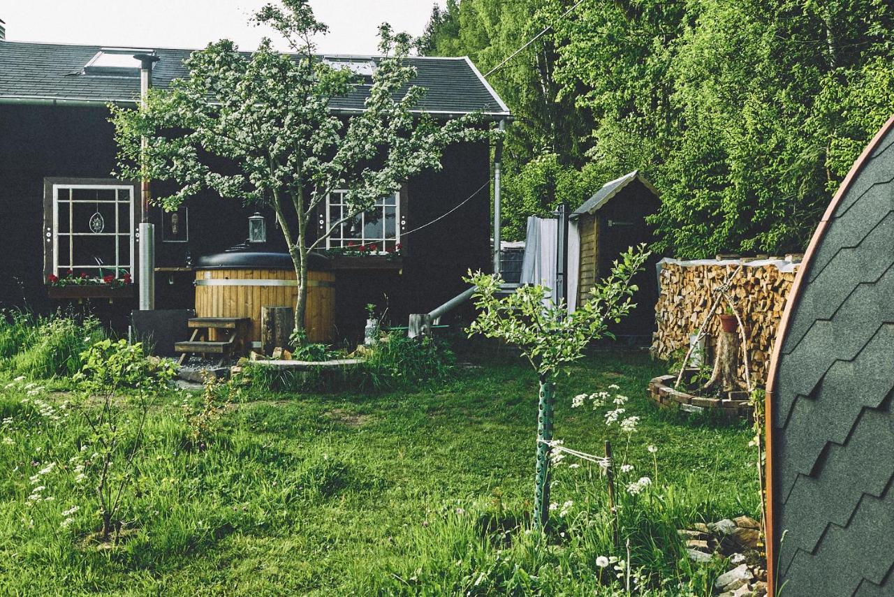 Blickinsfreie Apartment Schoeneck  Bagian luar foto